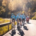 Eolo-Kometa Cycling Team 2023 koersbroek professionele wielerploeg